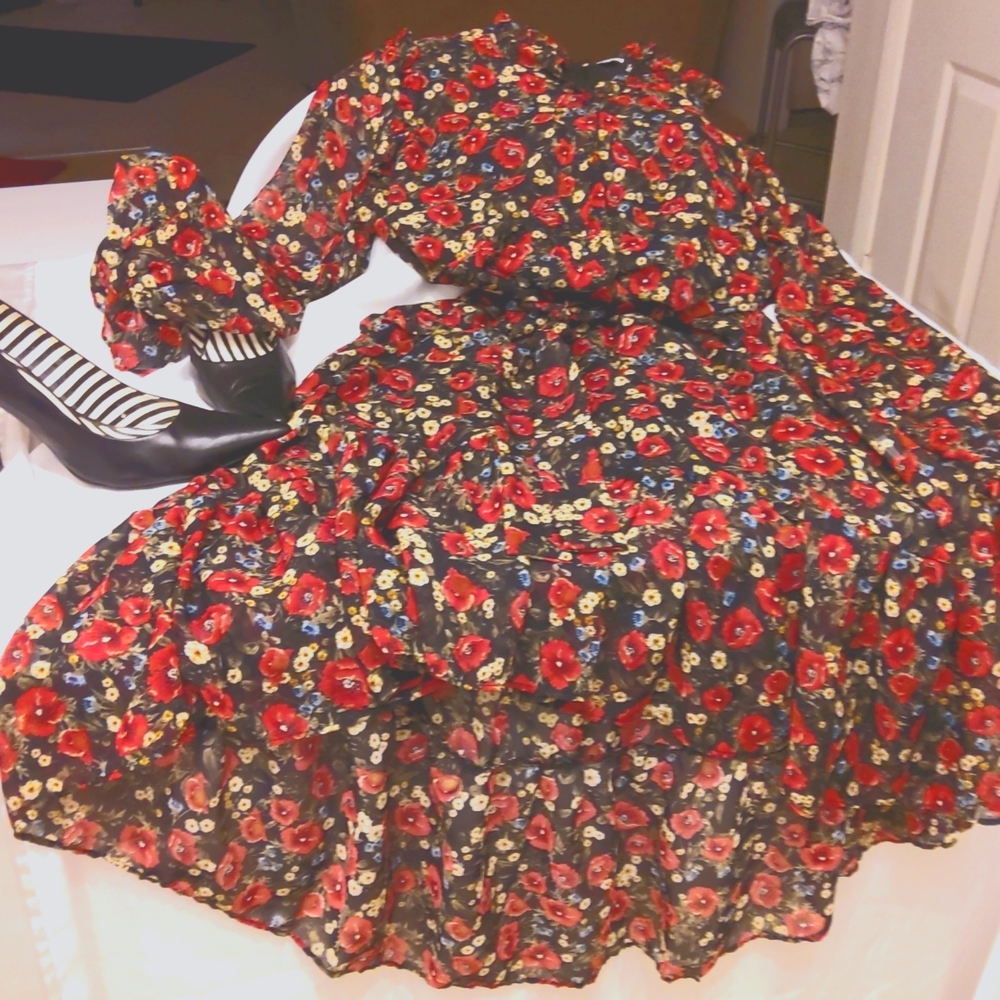 NOT FOR SALE "MISSGUIDED" SIZE 14